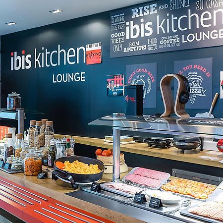 Hotel Ibis Lisboa Parque Das Nacoes Екстер'єр фото