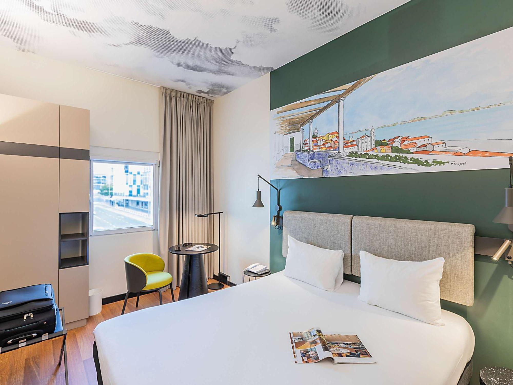 Hotel Ibis Lisboa Parque Das Nacoes Екстер'єр фото