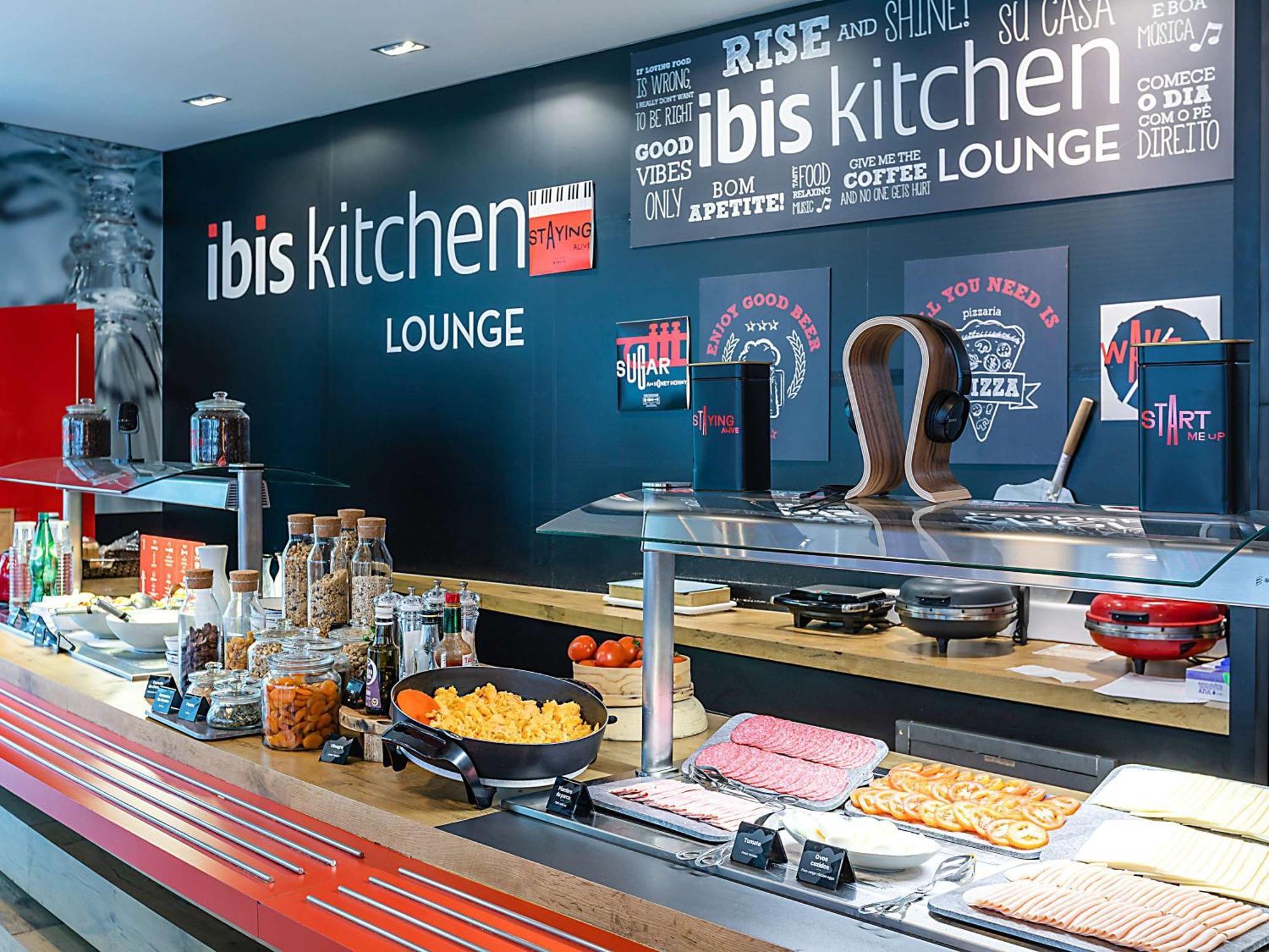 Hotel Ibis Lisboa Parque Das Nacoes Екстер'єр фото