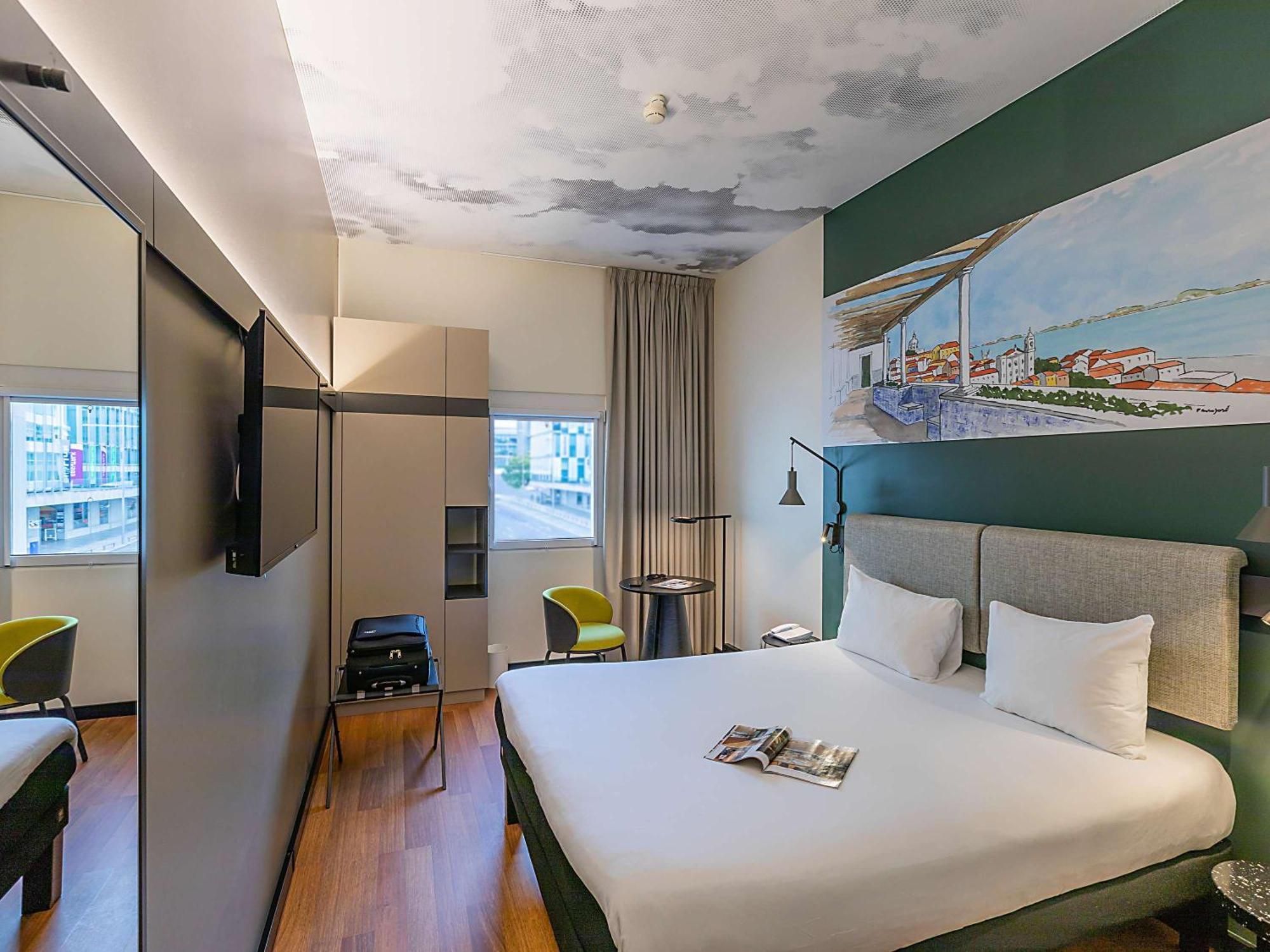 Hotel Ibis Lisboa Parque Das Nacoes Екстер'єр фото